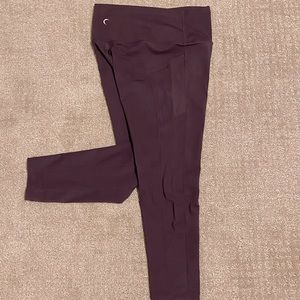 Zyia Light N Tight crop capris.